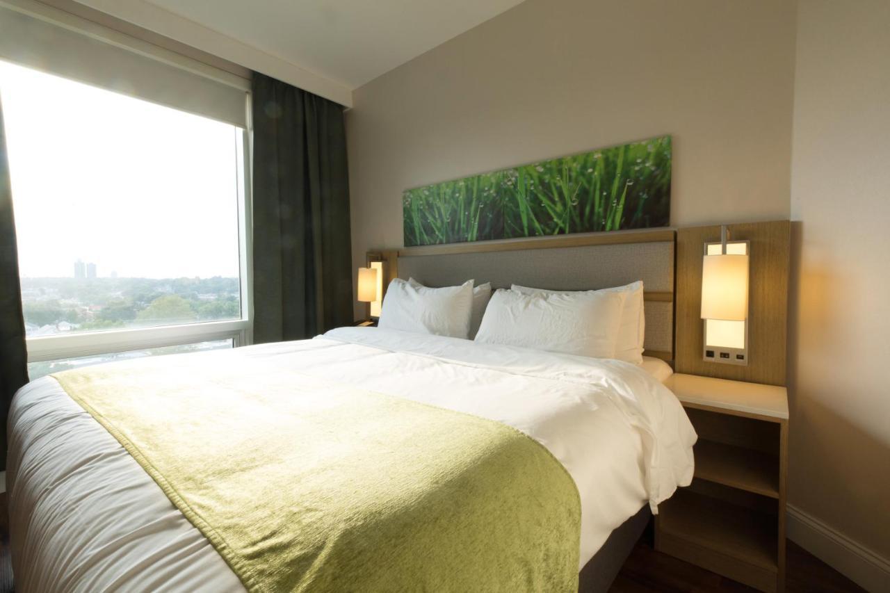 Hotel Wyndham Garden Fresh Meadows Flushing 3*