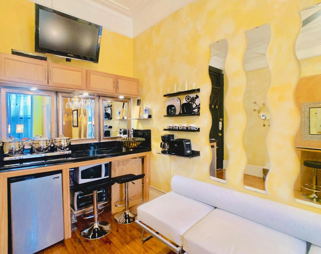 The International Cozy 3* New York