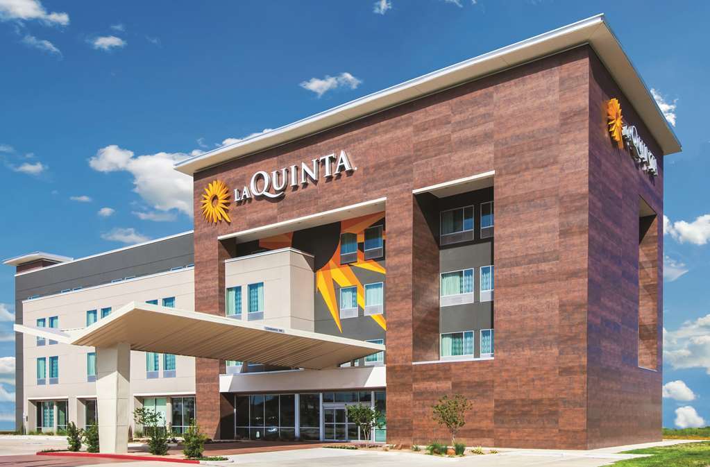 La Quinta Long Island