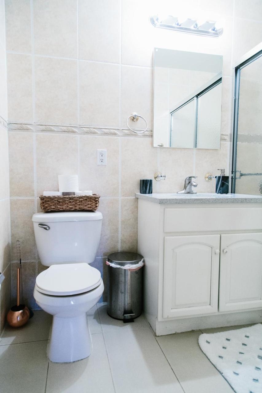 Stylish, Comfortable 3 Bdr In Trendy Williamsburg Apartment New York