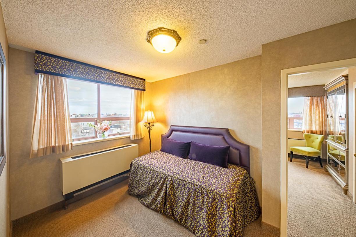 Hotel The Avenue Plaza