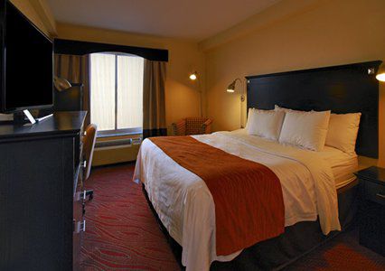 Hotel Comfort & Laguardia Airport 3*