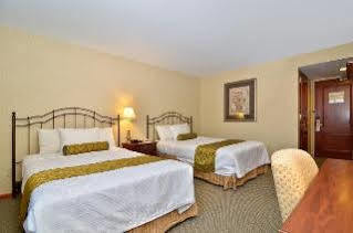 Western Queens Court