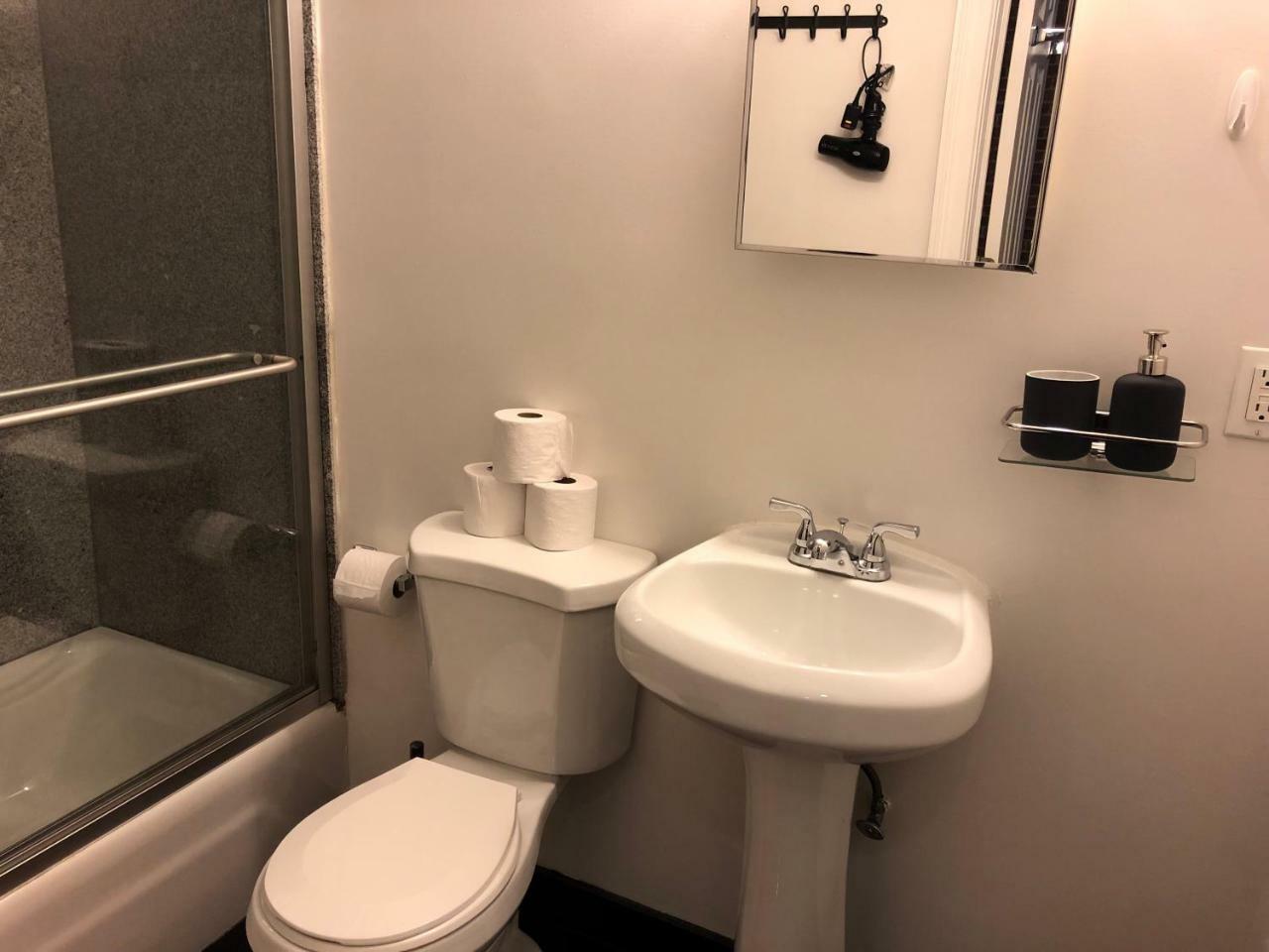 Midtown Manhattan Apartment New York