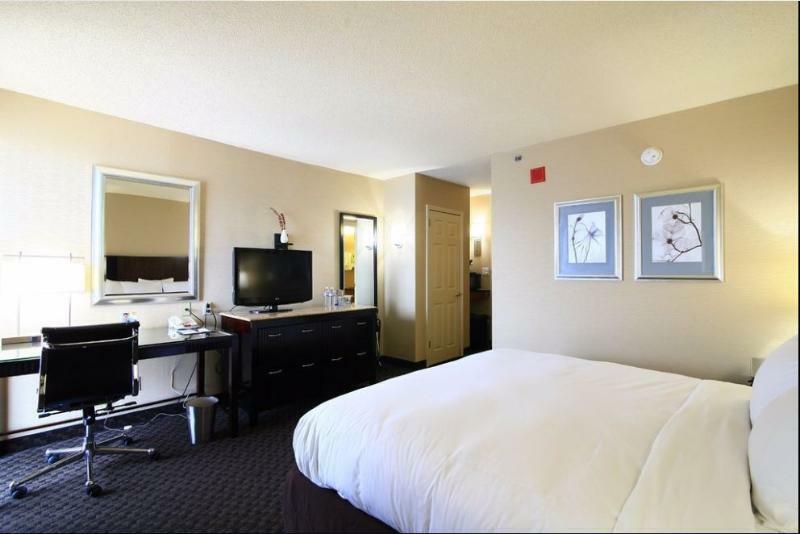 Doubletree By Hilton Jfk Airport 3*