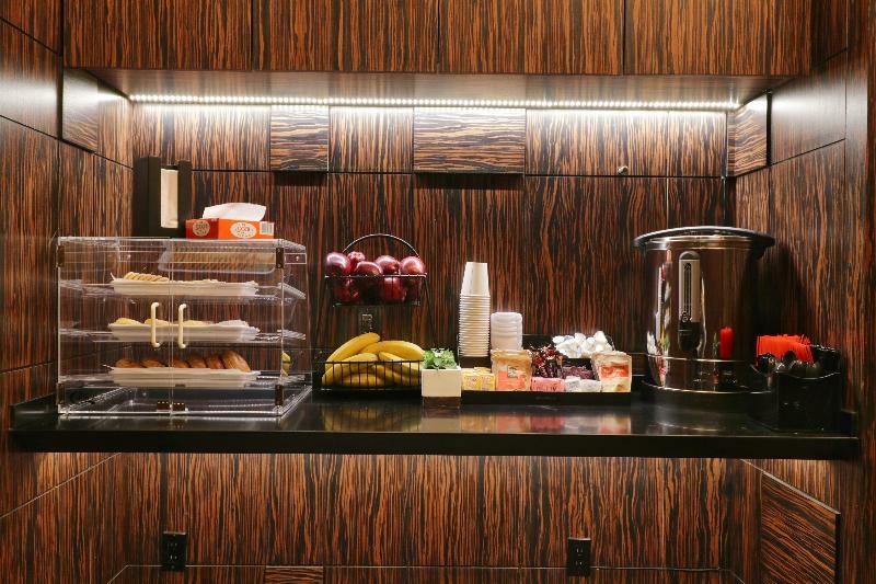 Americana Hotel New York