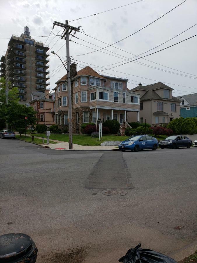 Harbor House 2* New York