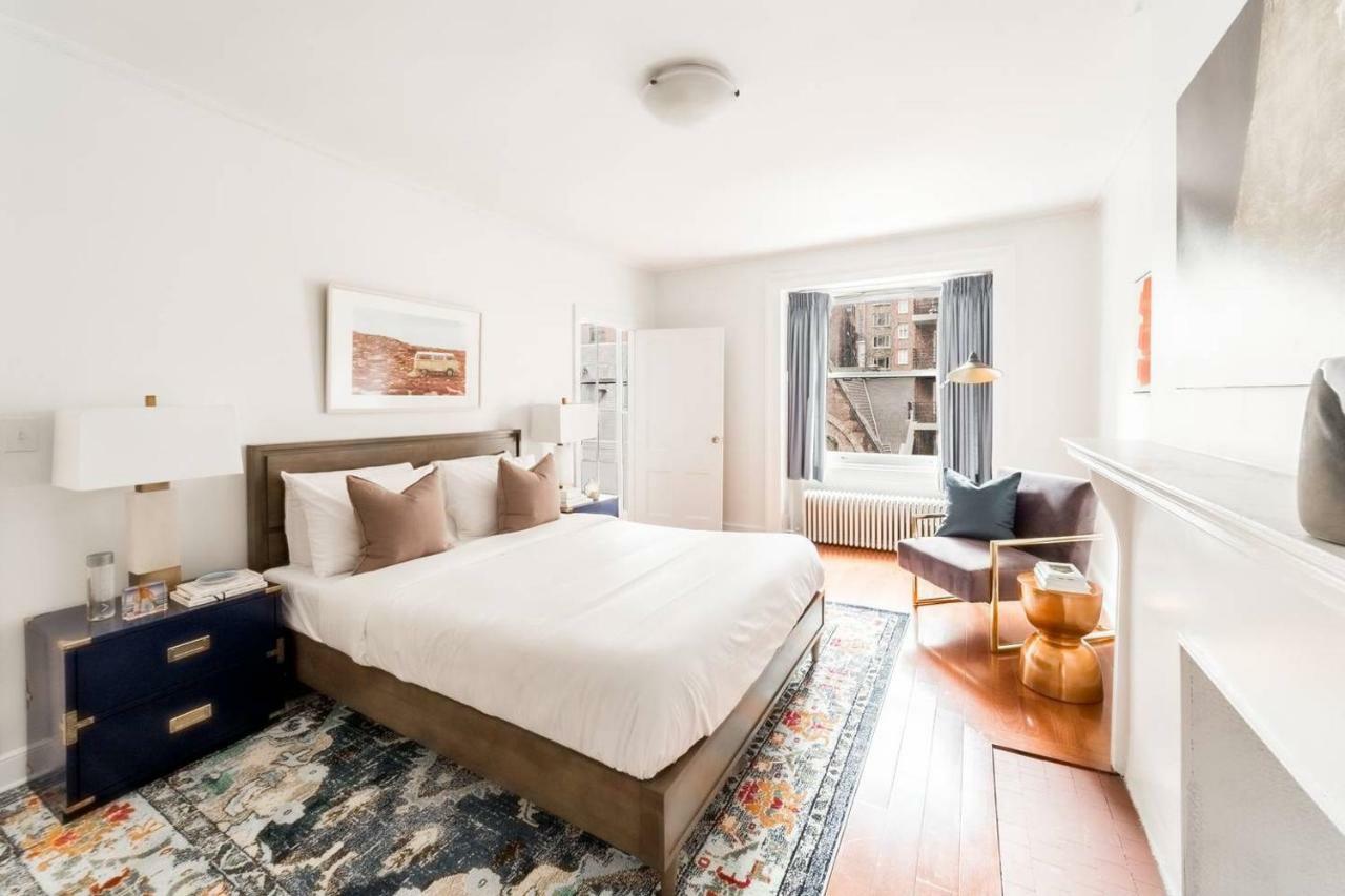 Glamorous 4 Bedroom/3 Bath Duplex In Murray Hill *