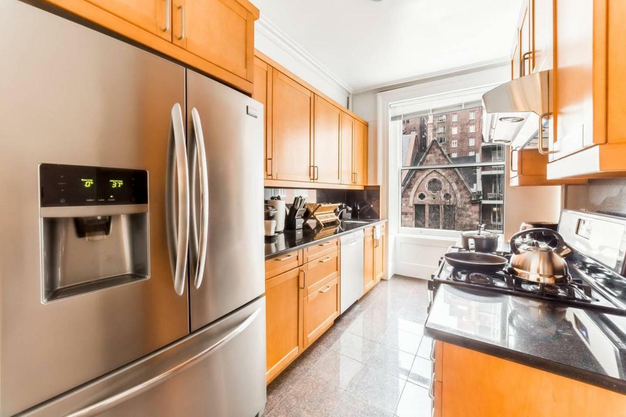 Glamorous 4 Bedroom/3 Bath Duplex In Murray Hill Holiday home *