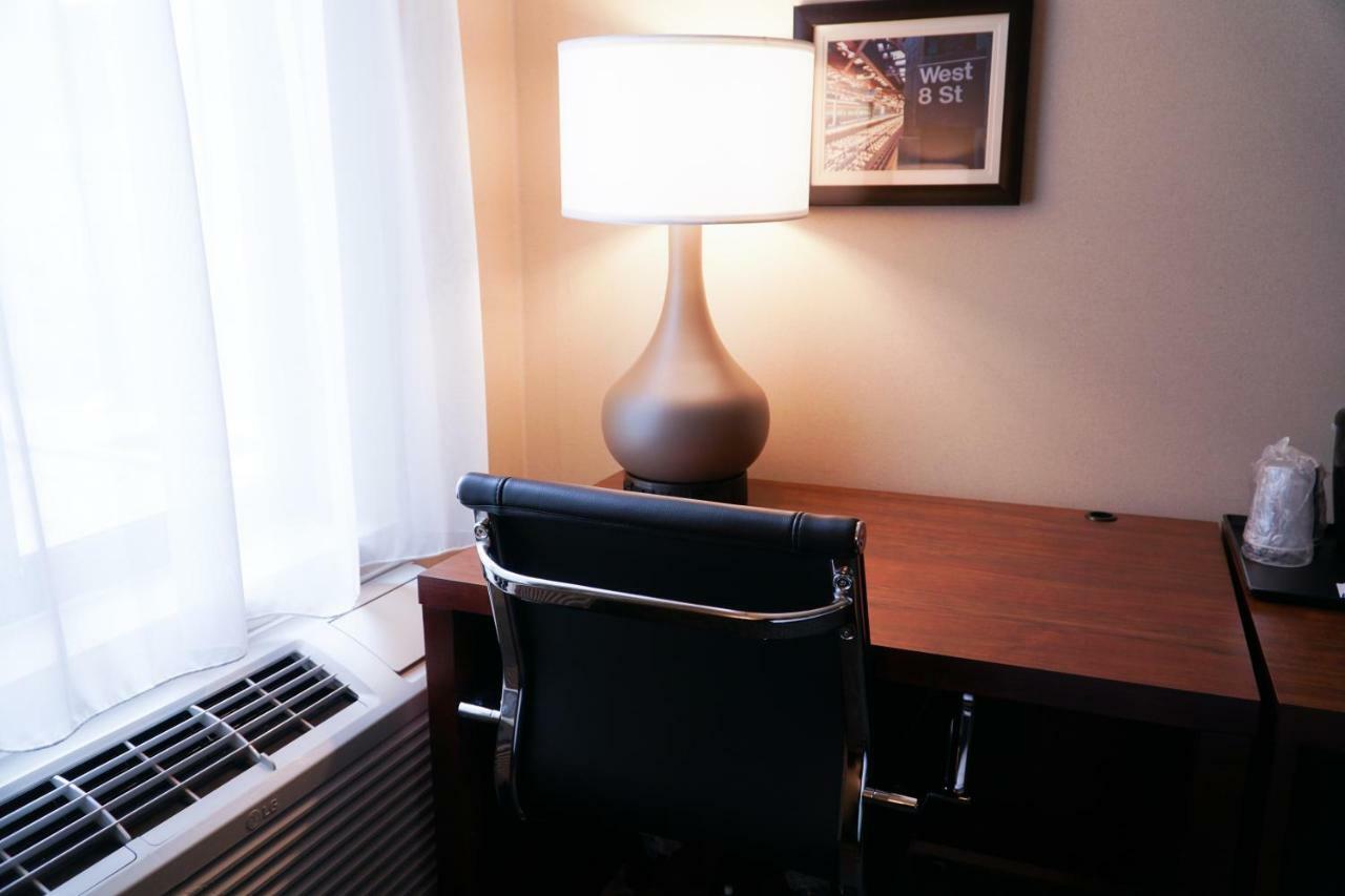 Hotel Mint Jfk Airport New York