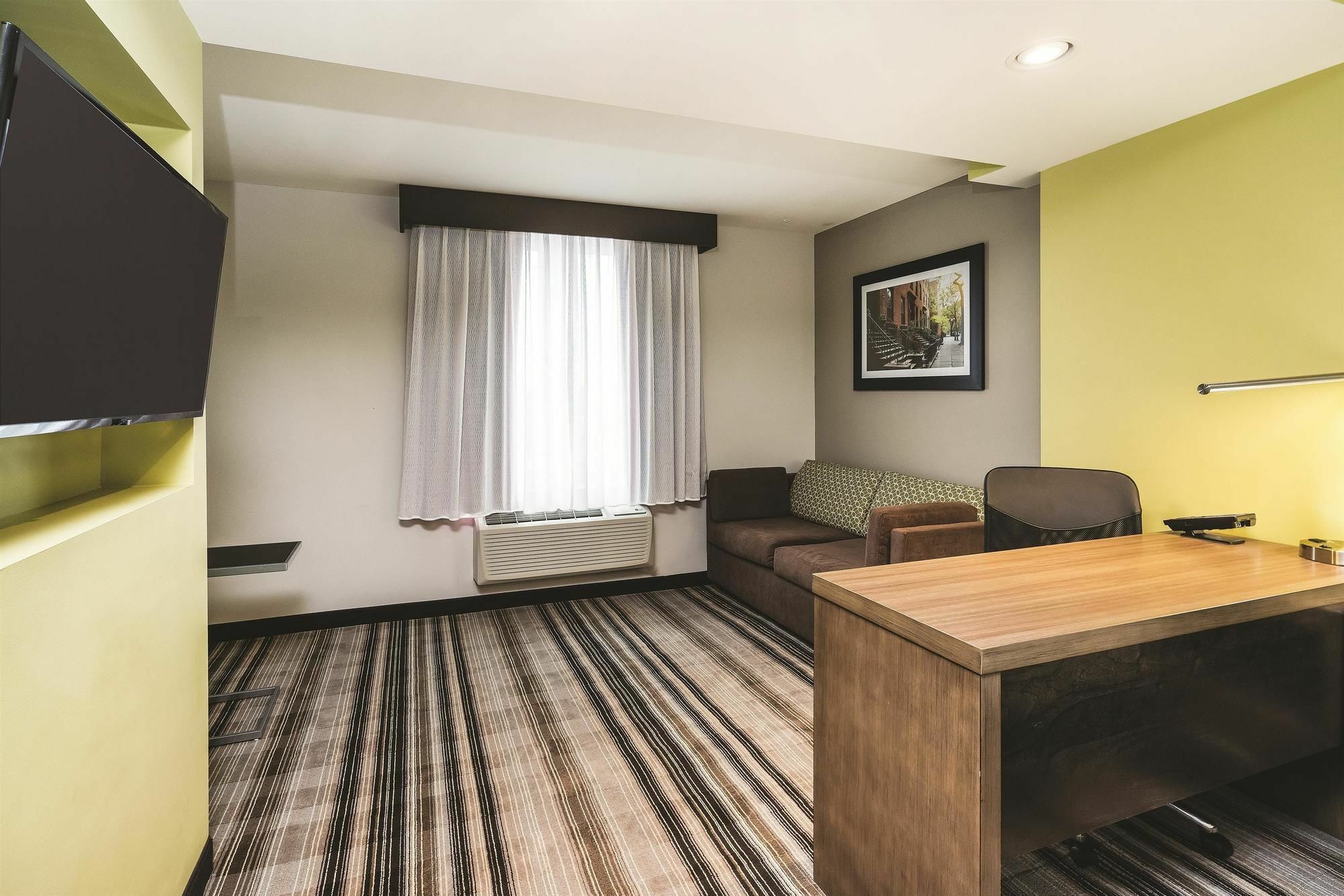 Hotel La Quinta By Wyndham Brooklyn Central