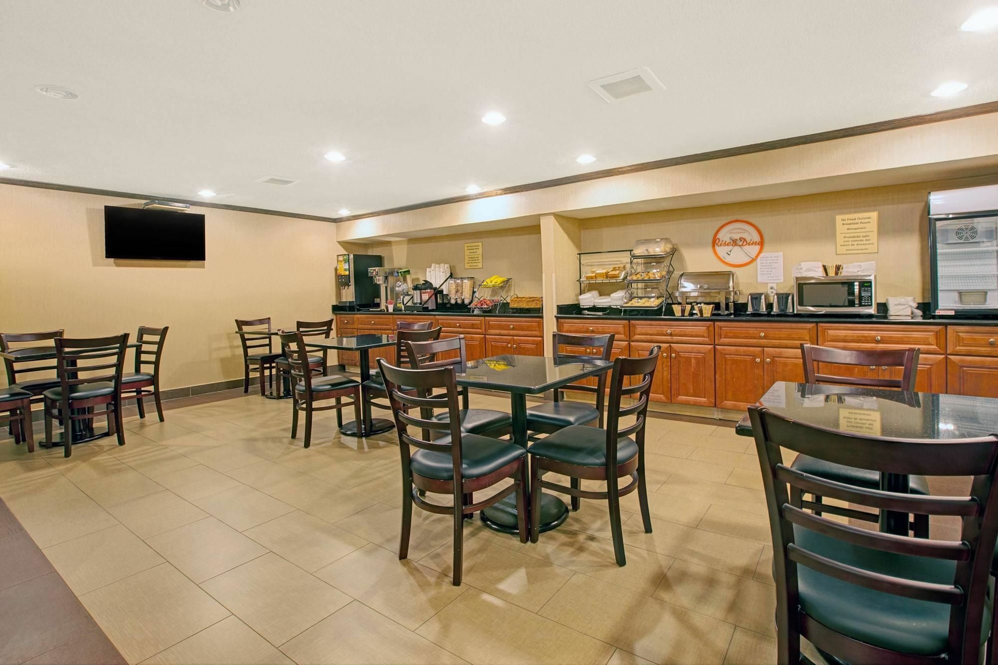 West Farms 2* New York