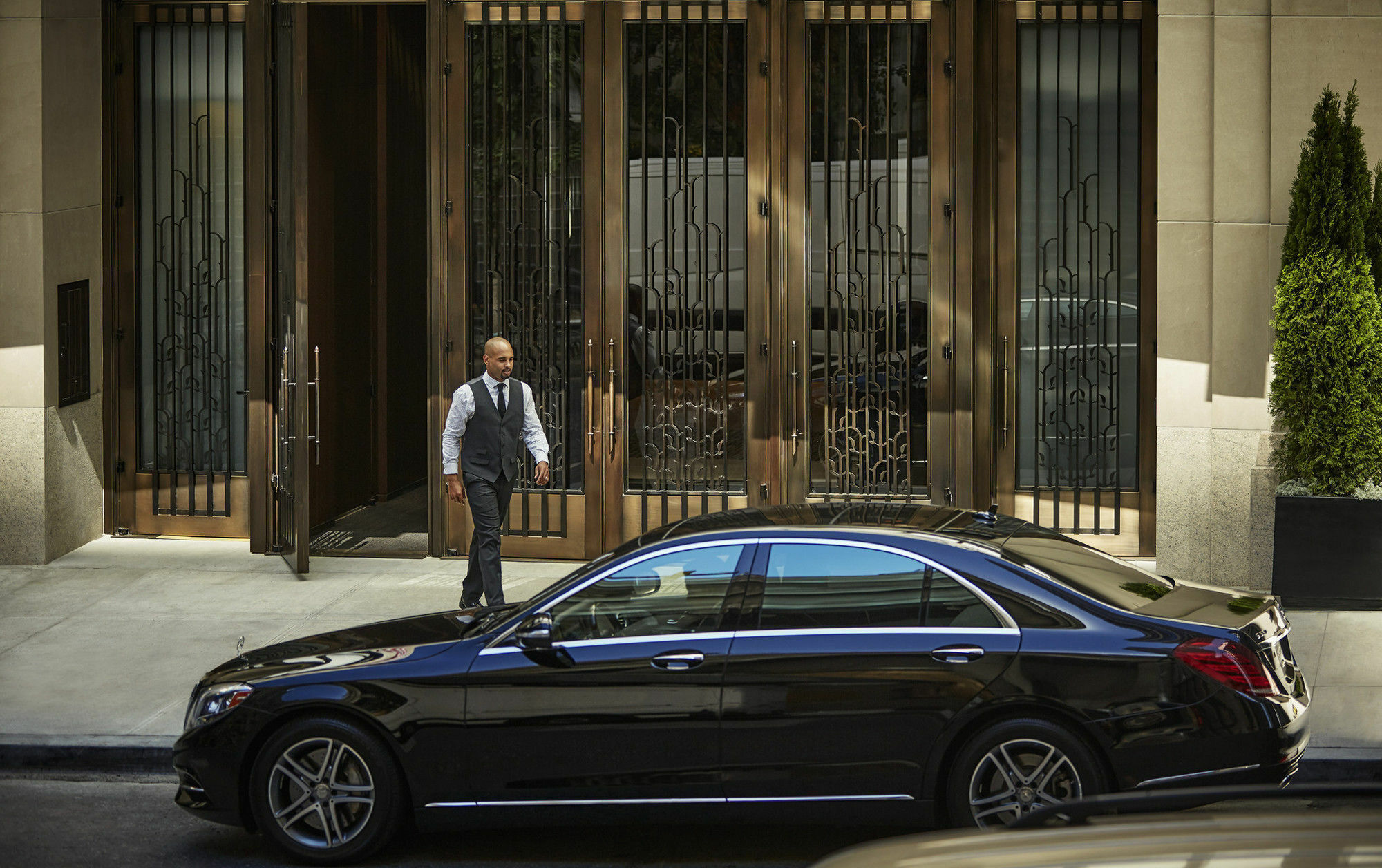 Four Seasons Downtown Hotel 5*