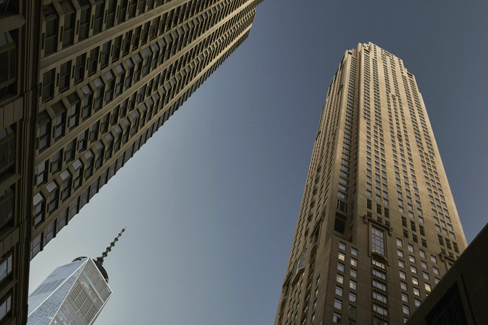 Four Seasons Downtown 5*