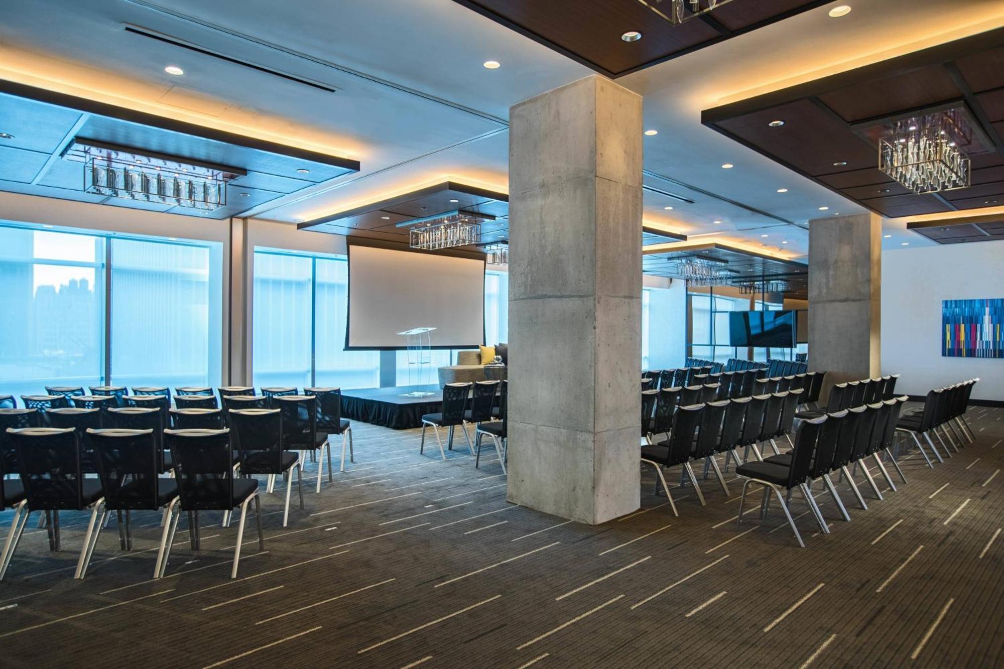 Hotel Renaissance Midtown