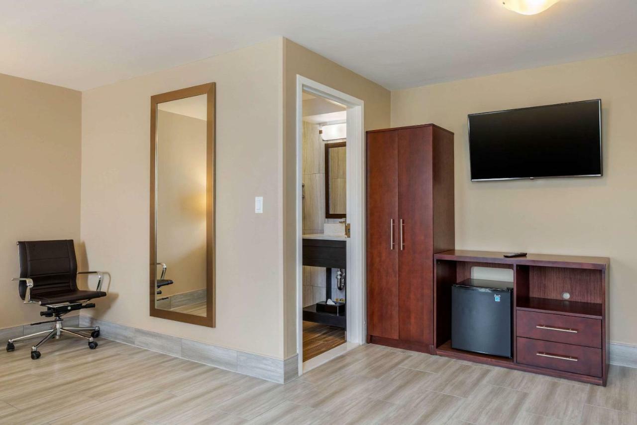 Hotel Manhattan View