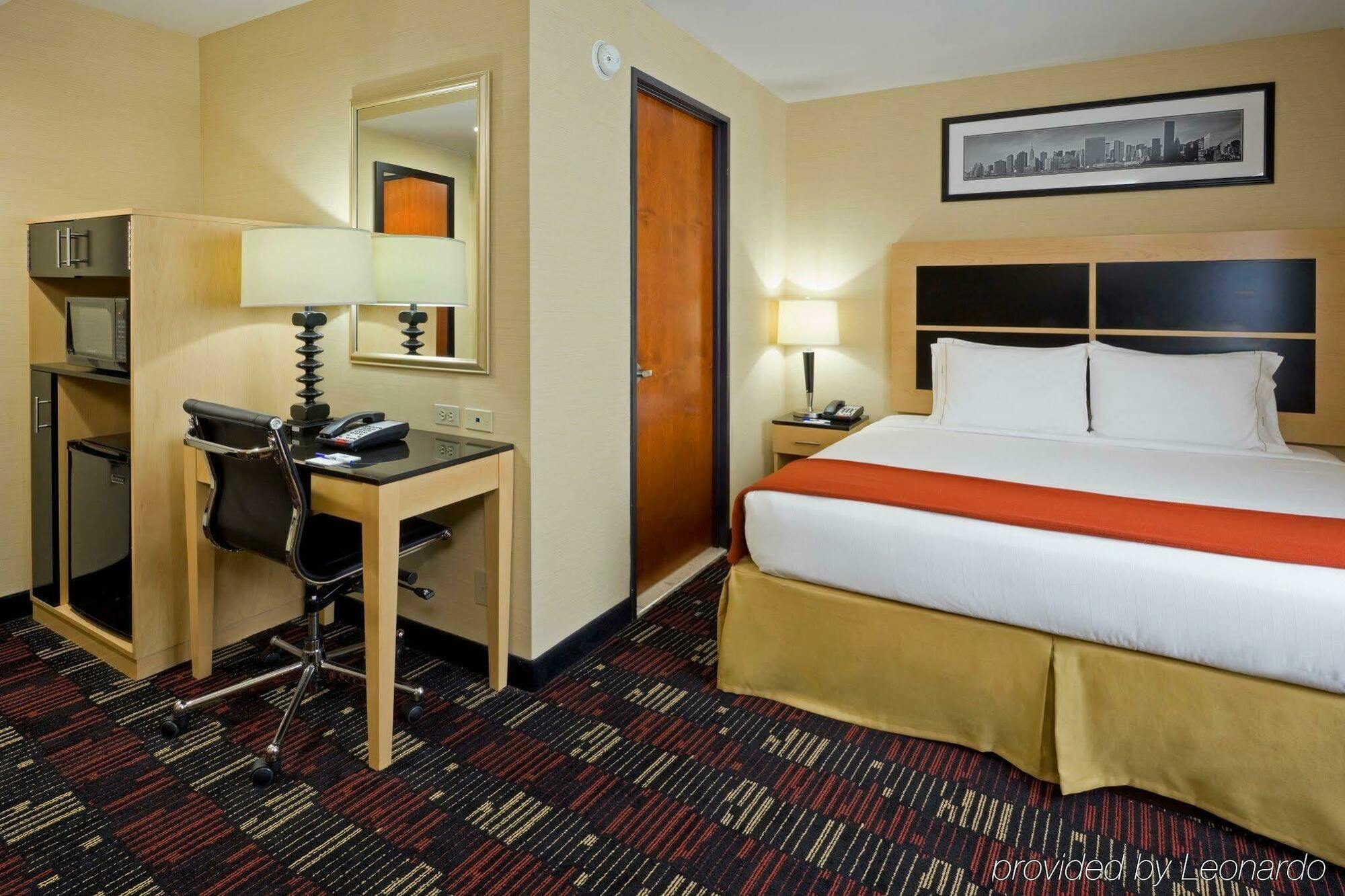 Hotel Express - Street By Ihg