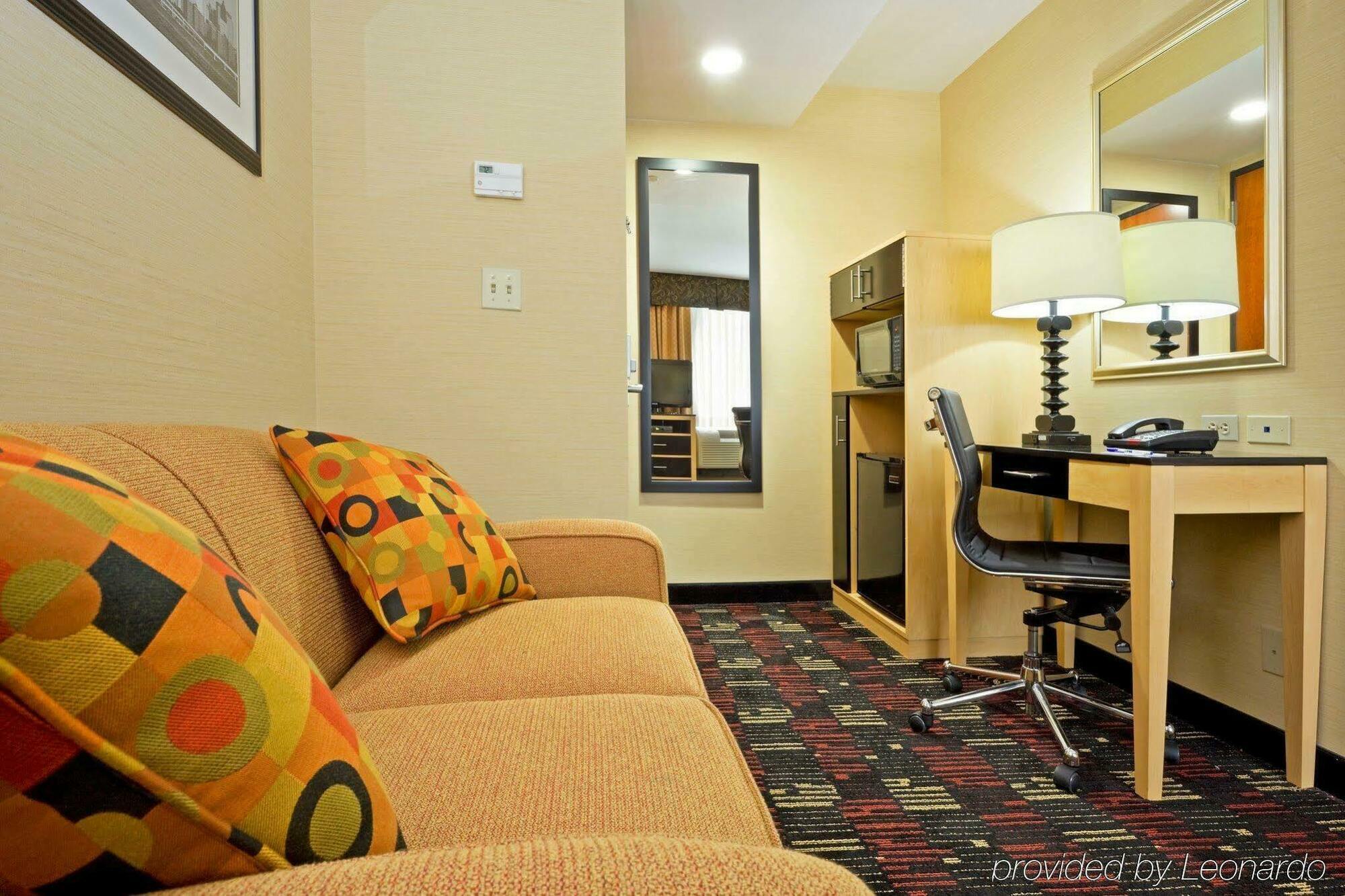 Hotel Express - Street By Ihg