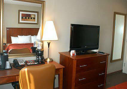Avion Near Lga Airport, An Ascend Collection 3* New York