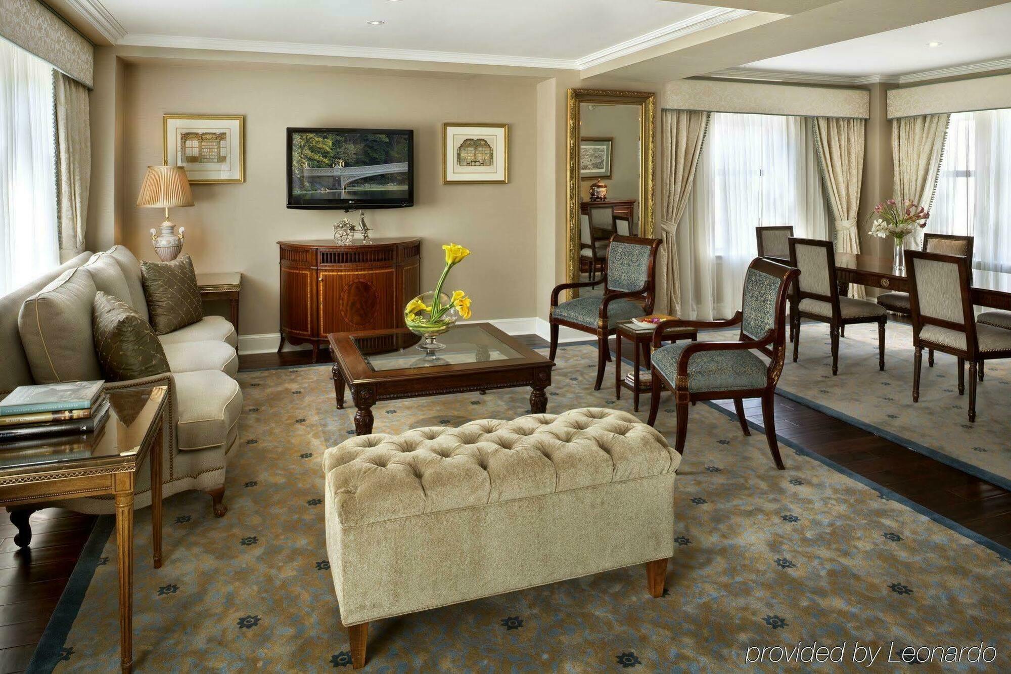 Plaza Athenee 5* New York