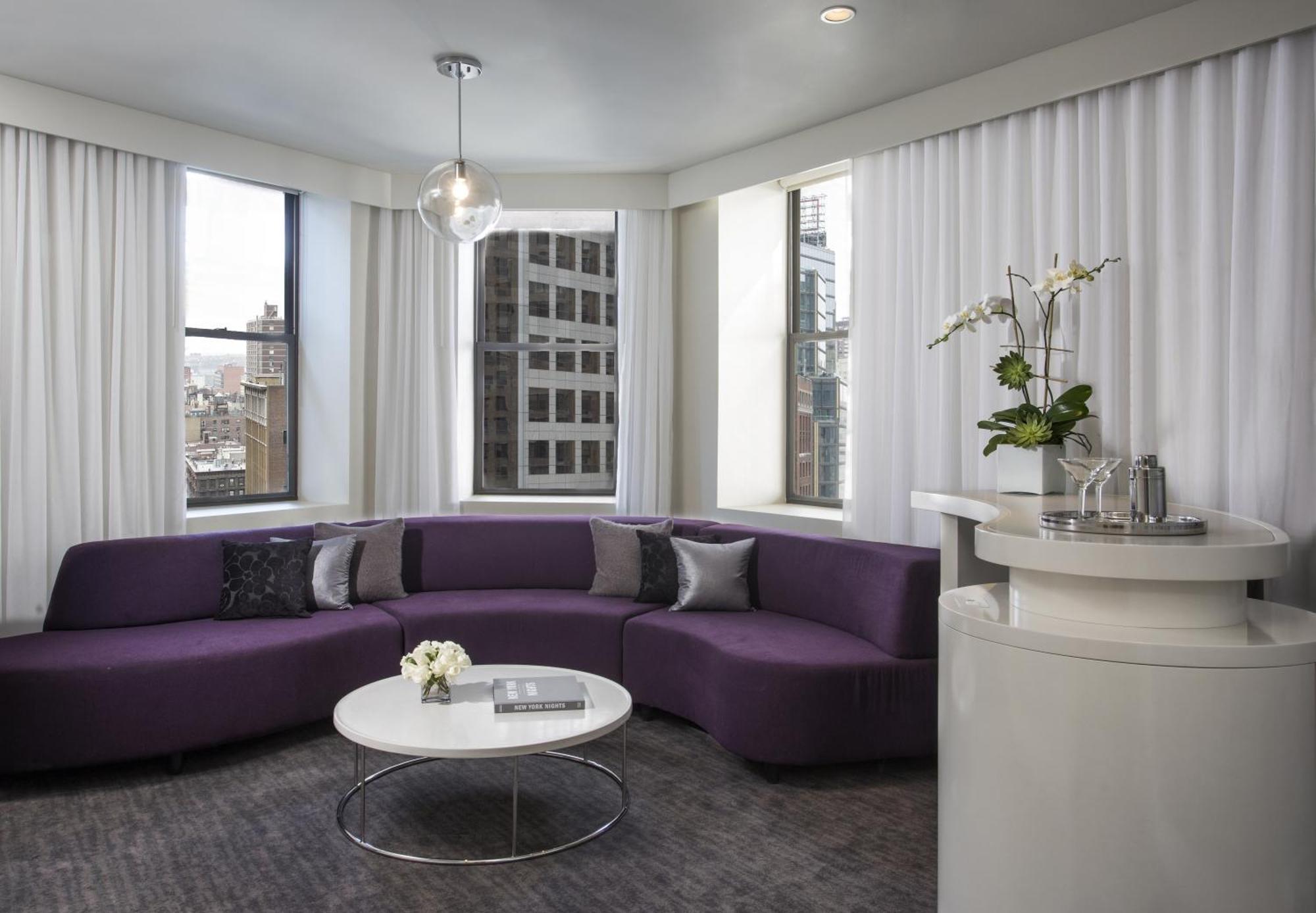 Dream Midtown, By Hyatt Hotel New York