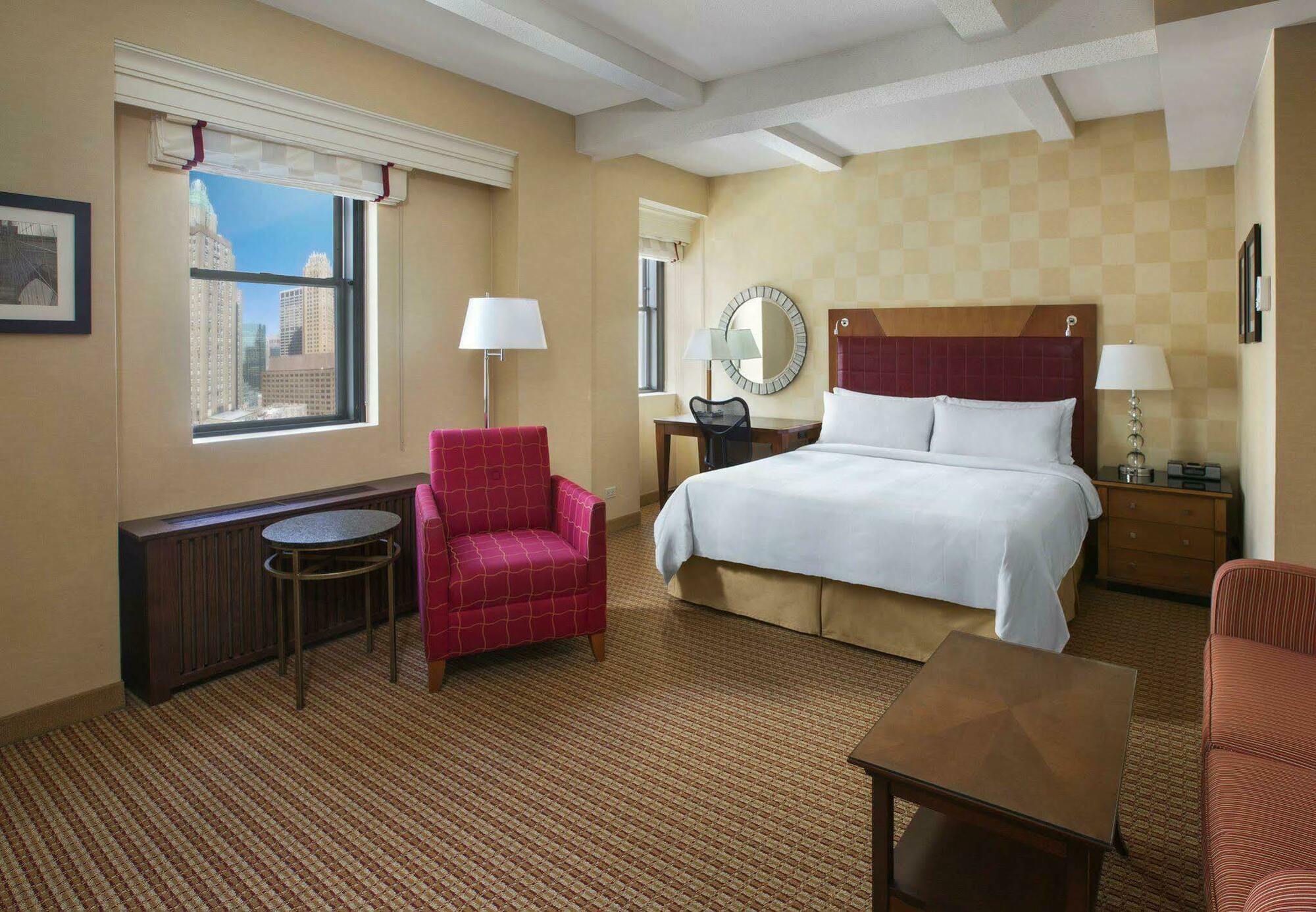 Hotel Marriott East Side 4*