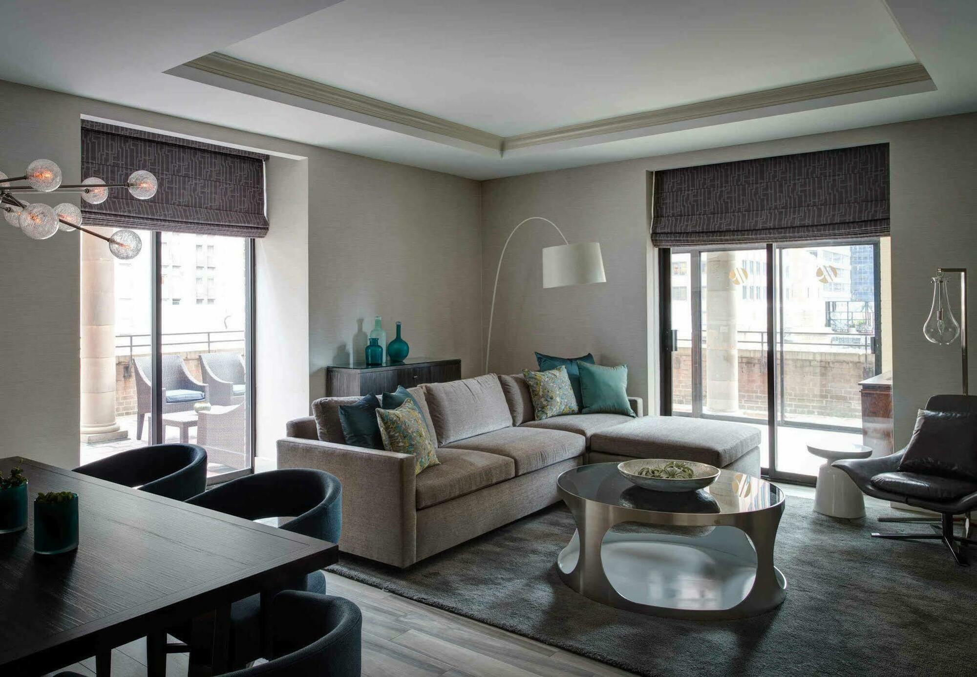 Marriott East Side Hotel