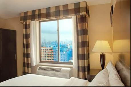 Le Jolie Hotel