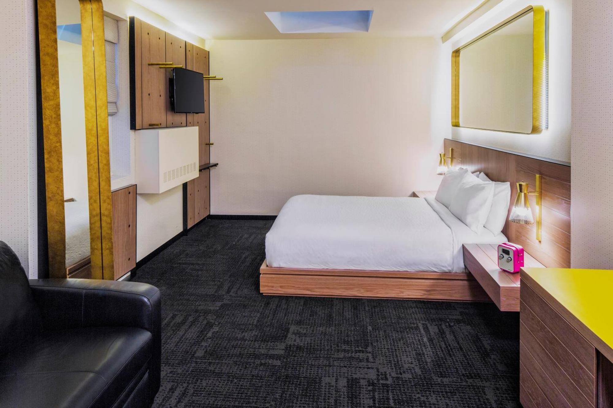 Shocard Broadway, Times Square Hotel