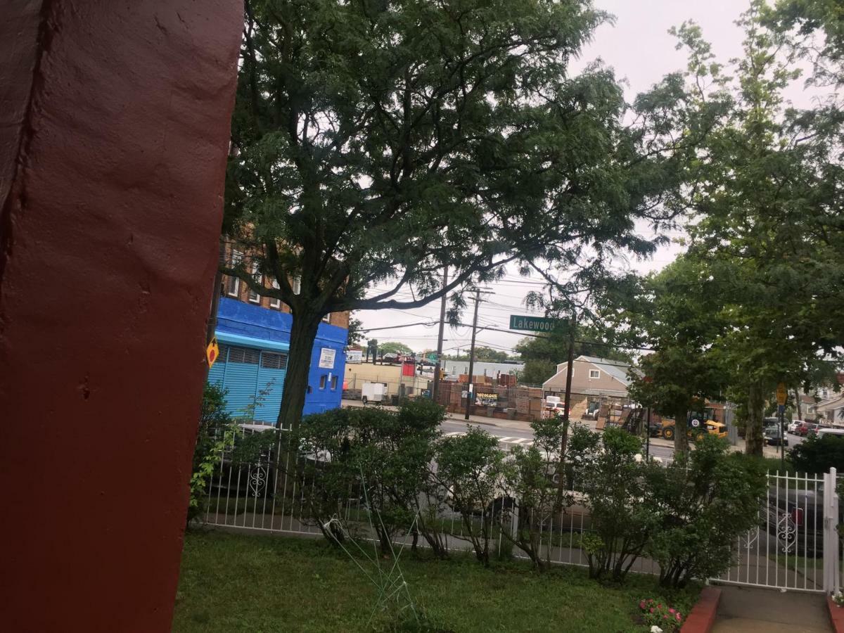 5 Min. From Jfk Guest house