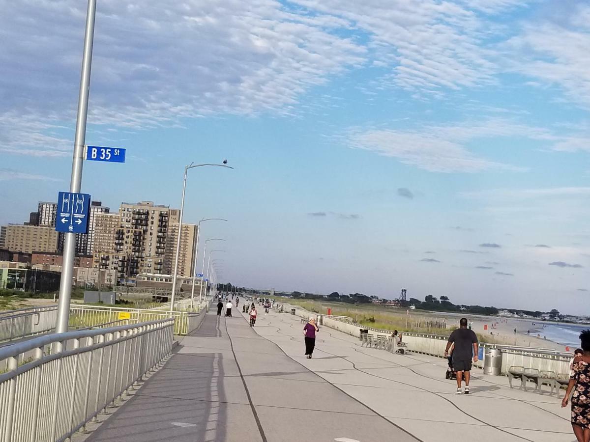 Holiday home 10 Minutes From Jfk Airport Rockaway Beach Bliss *