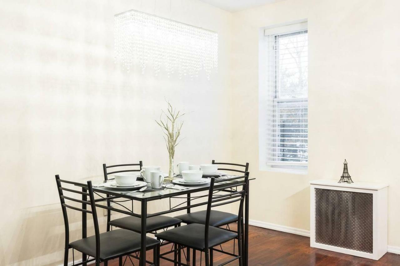 Apartment Brooklyn 3 Bedroom 1 Bathroom 8 Minutes To Subway 30 Minutes To Manhattan