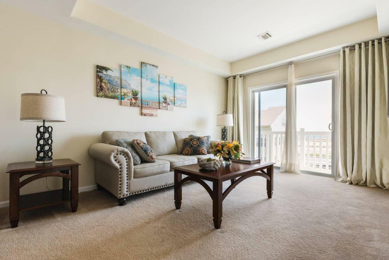 Beautiful Oceanfront 2bd Apartment, Beathtaking Views, Ferry To Nyc