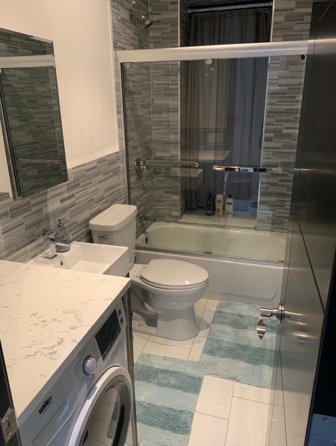 Apartment Cozy 3 Bedroom Walking Distance To Central Park *