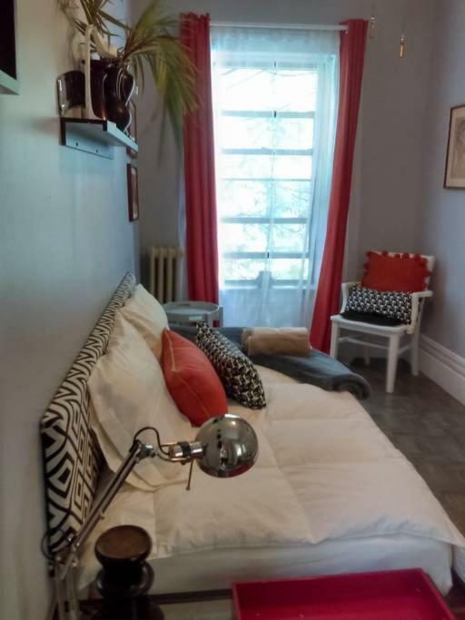 Irving Manor Guest house