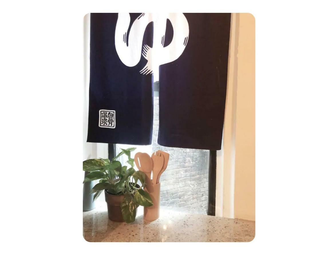 Charm Apt In Lower East Side, Walking Everywhere Apartment New York