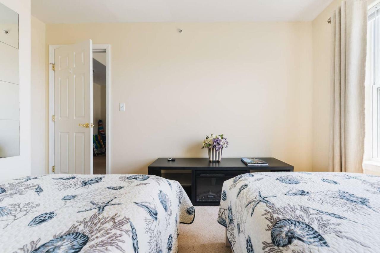 Beautiful Oceanfront 2bd Apartment, Beathtaking Views, Ferry To Nyc * New York