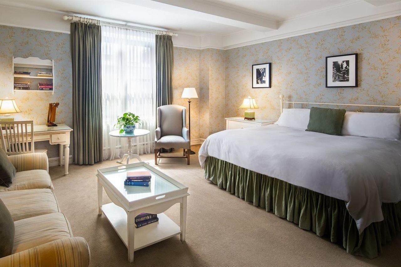 Roger Smith 3* New York