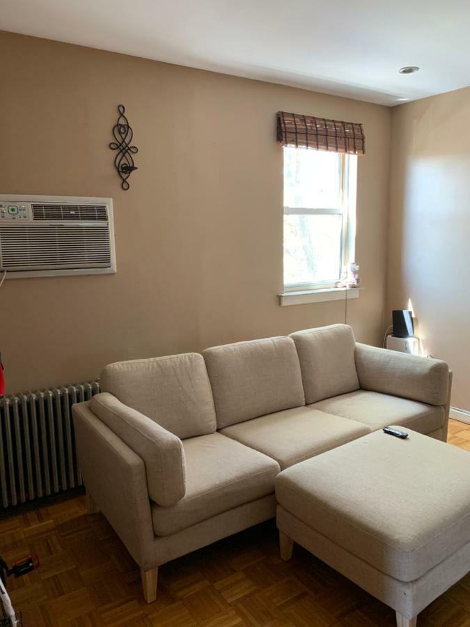 Beautiful Vintage Private In 3bdr.brooklyn. R#3 Apartment