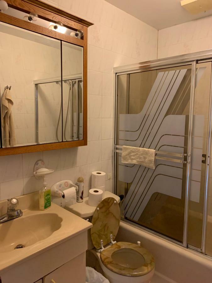 Beautiful Vintage Private In 3bdr.brooklyn. R#3 New York