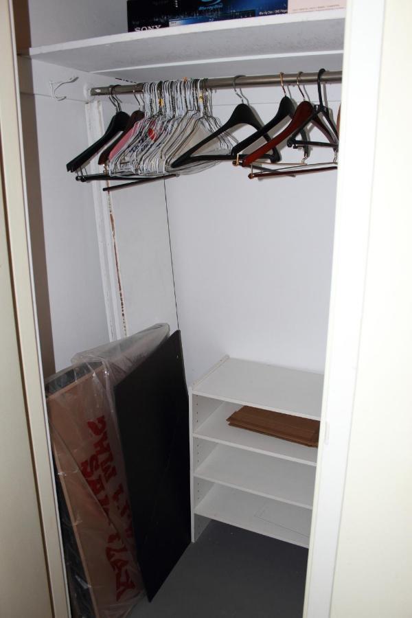 Upscale, Large, High-ceilings, Mid-town Doorman Nyc Centrally Located Apartment New York