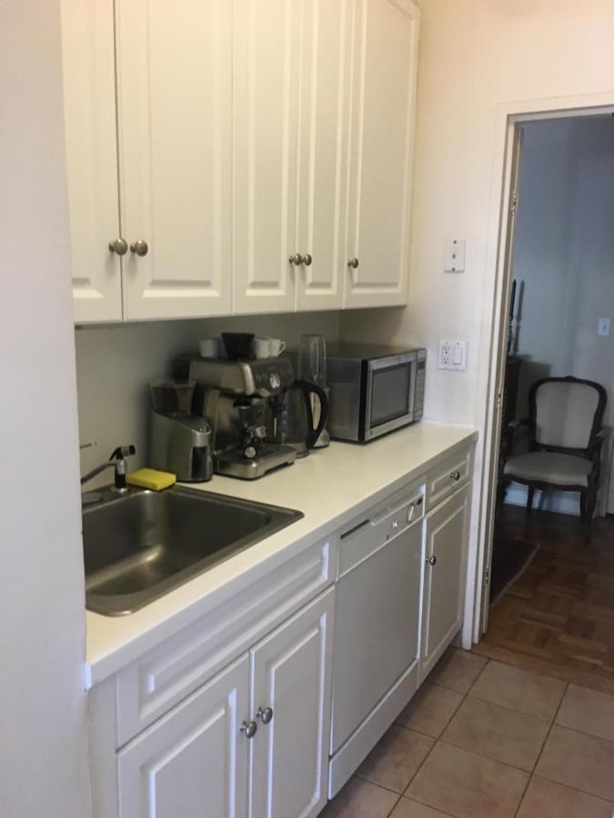 Upscale, Large, High-ceilings, Mid-town Doorman Nyc Centrally Located New York