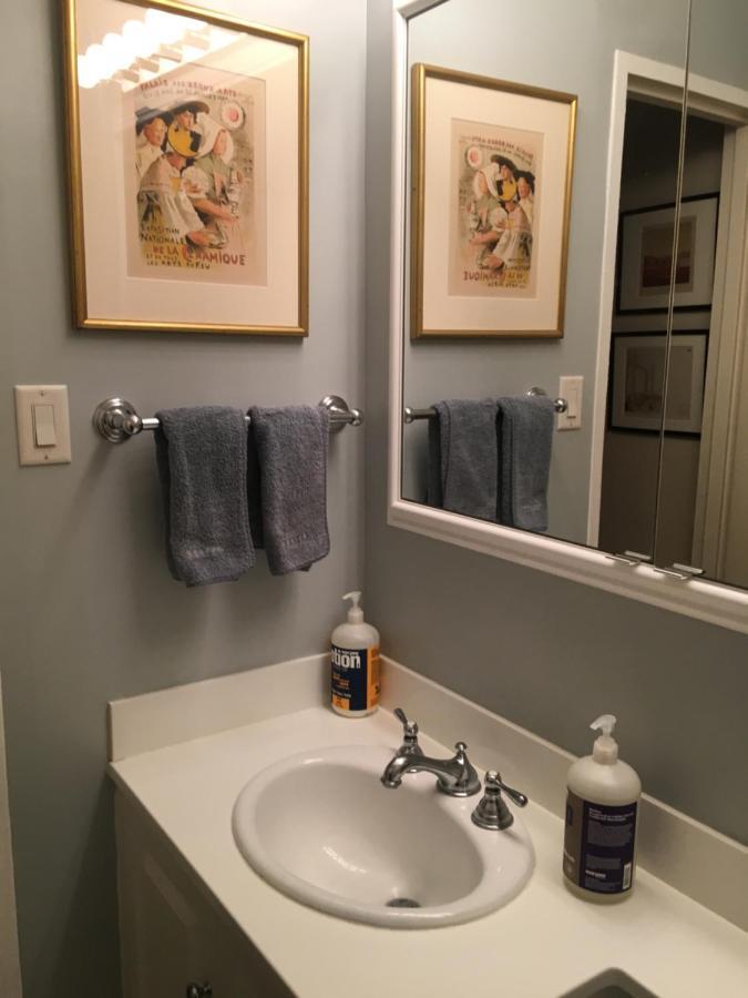 Upscale, Large, High-ceilings, Mid-town Doorman Nyc Centrally Located *