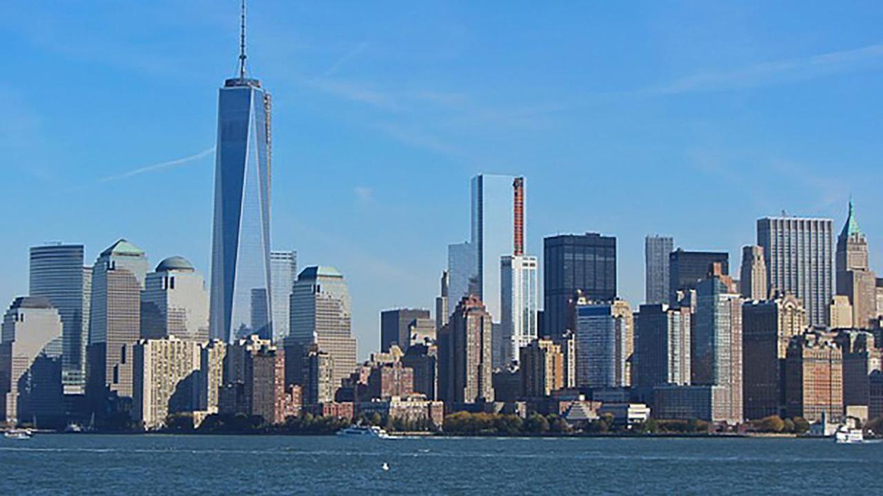 Apartment Upscale, Large, High-ceilings, Mid-town Doorman Nyc Centrally Located