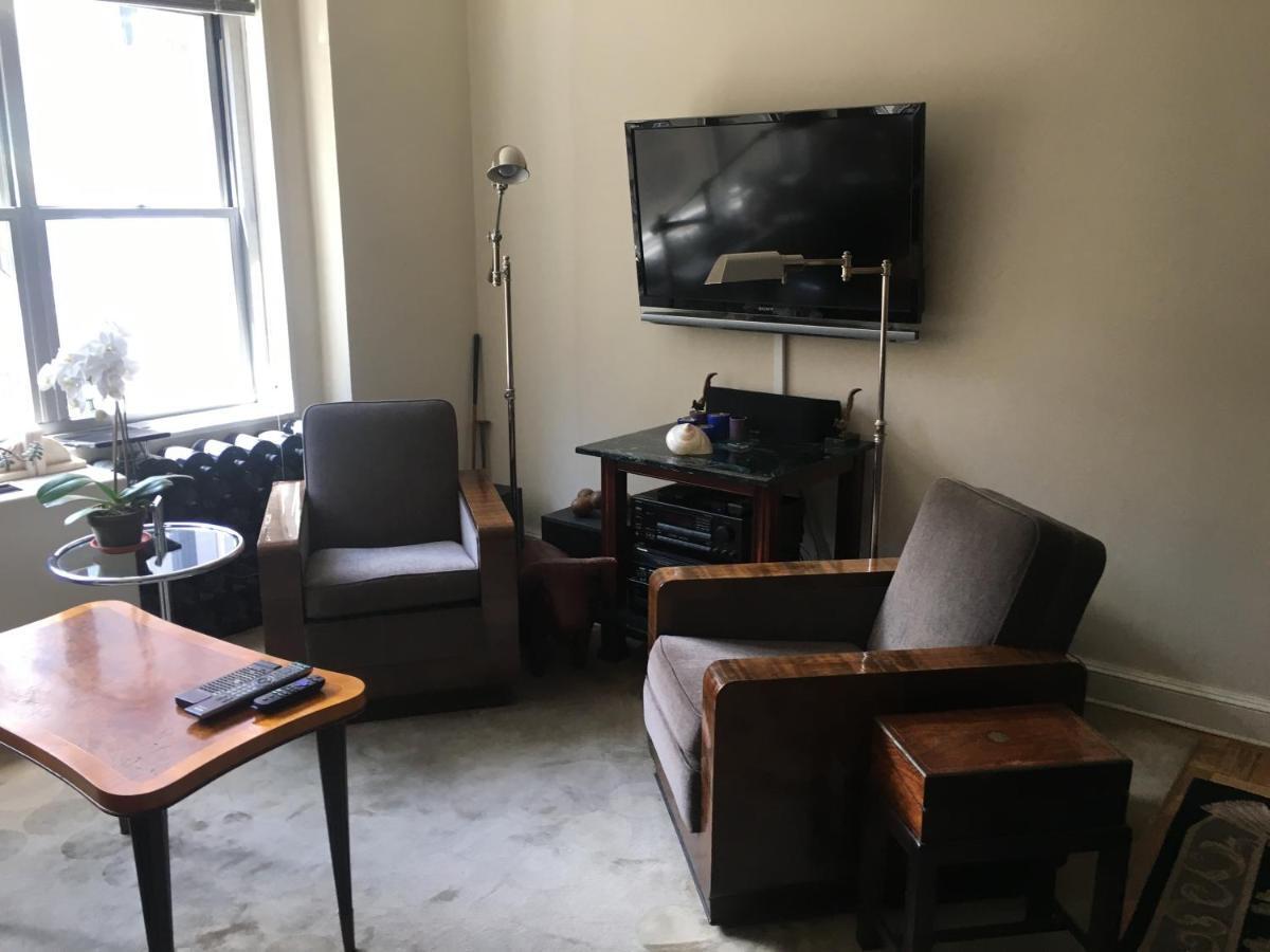 Apartment Upscale, Large, High-ceilings, Mid-town Doorman Nyc Centrally Located