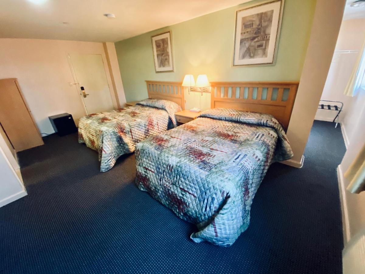 Hotel Flushing Regent 3*