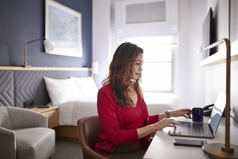 Hotel Radisson Street 4*