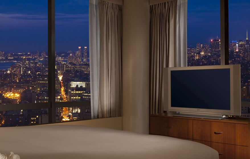 Millennium Downtown 4*