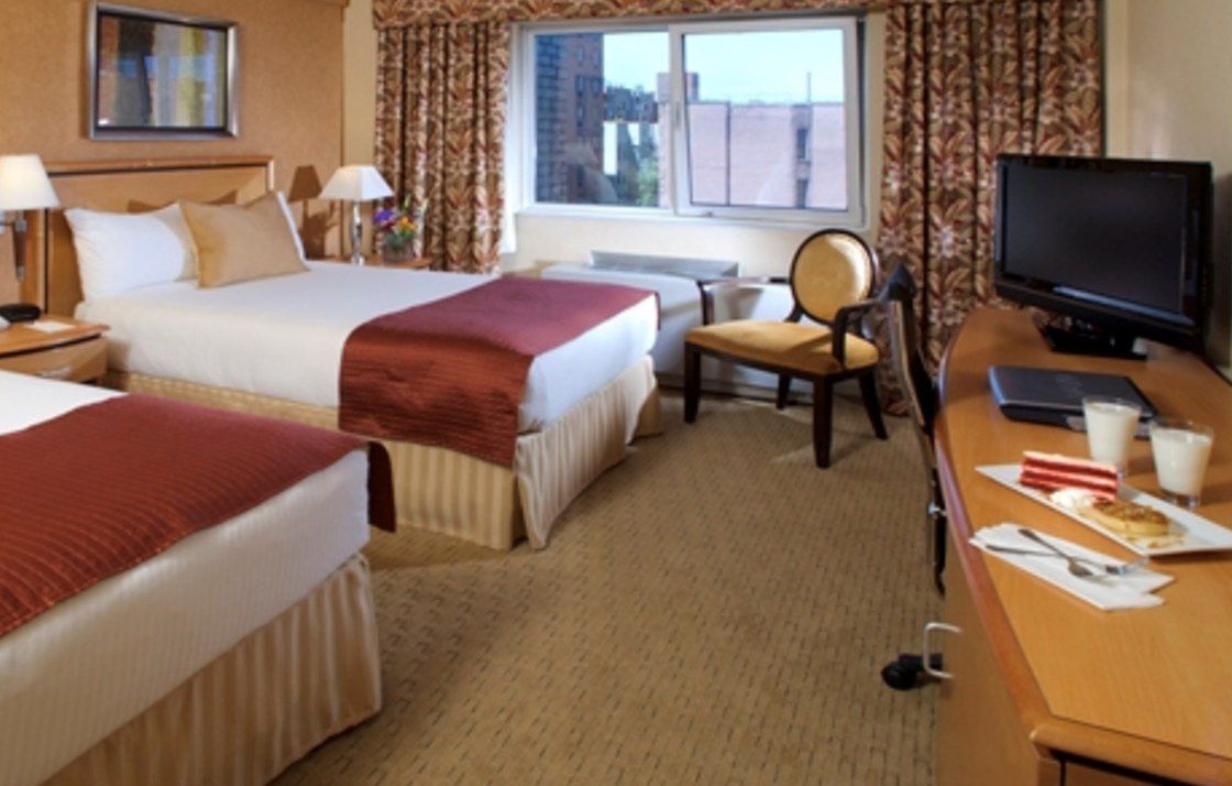 Hotel The Skyline New York