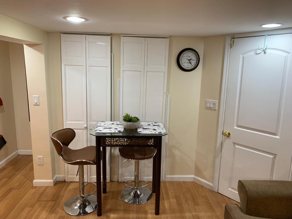 Apartment Cute Studio With Private Entrance. No Sharing.